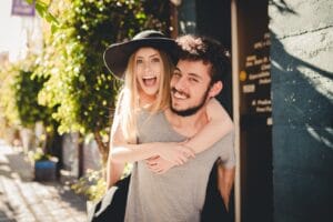 Die Liebe im Alltag stärken: 8 Tipps für eine glückliche Beziehung